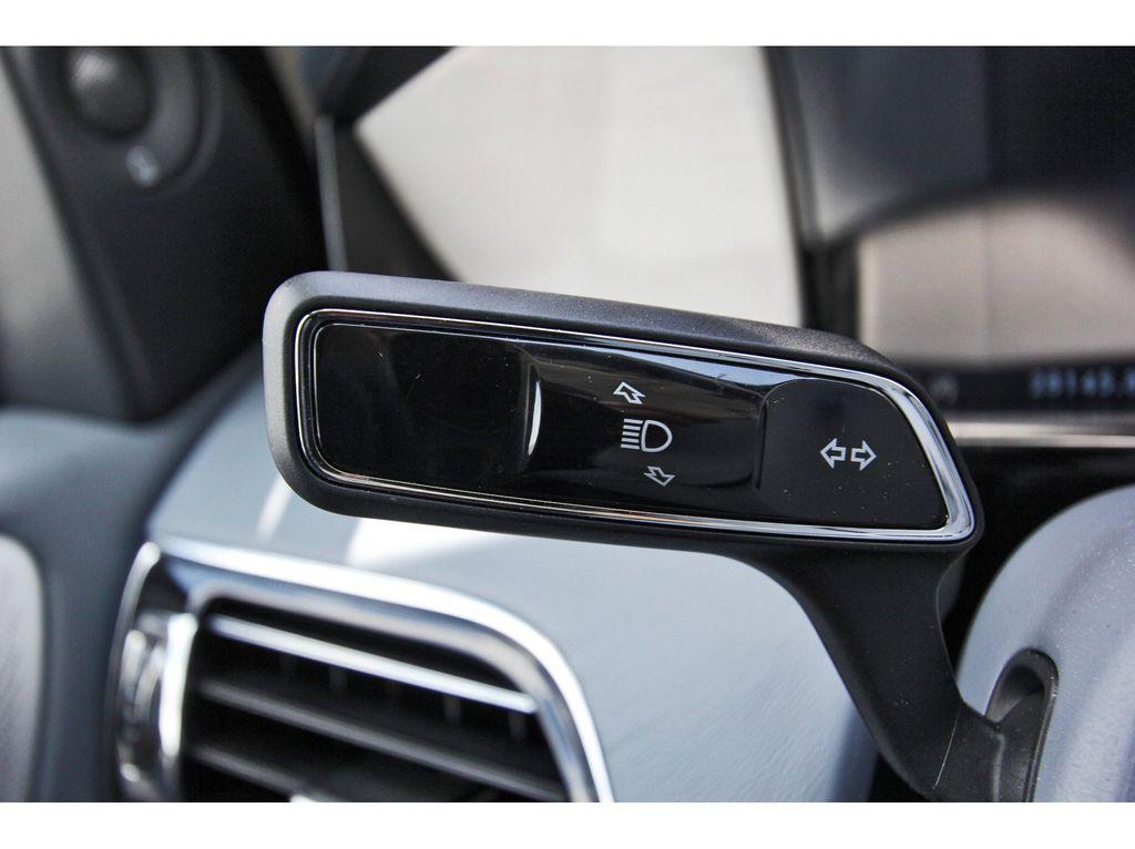 used 2023 Lincoln Navigator car, priced at $68,491