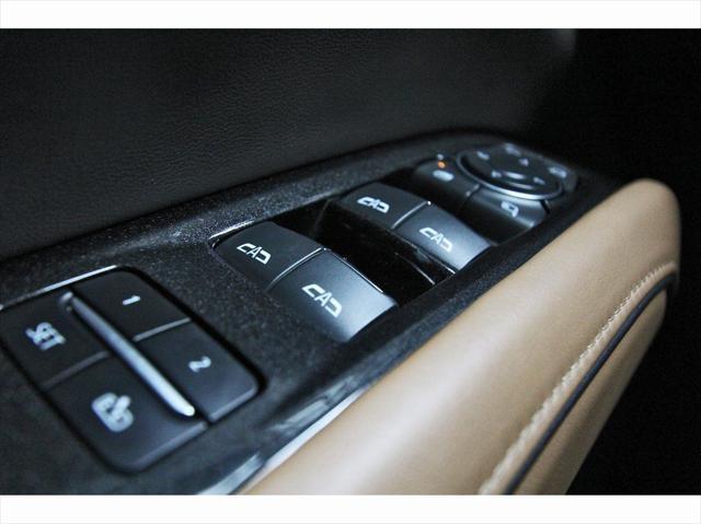 used 2022 Cadillac Escalade ESV car, priced at $56,991