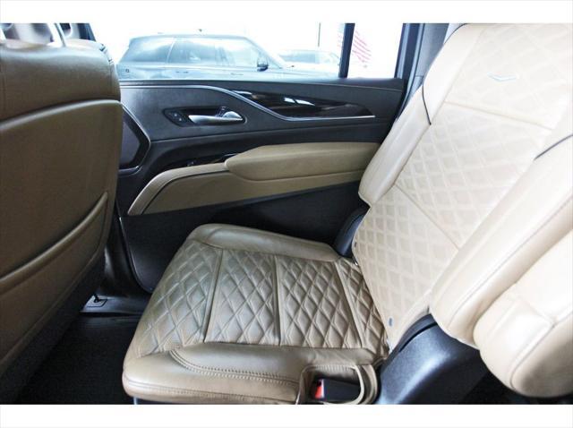 used 2022 Cadillac Escalade ESV car, priced at $56,991