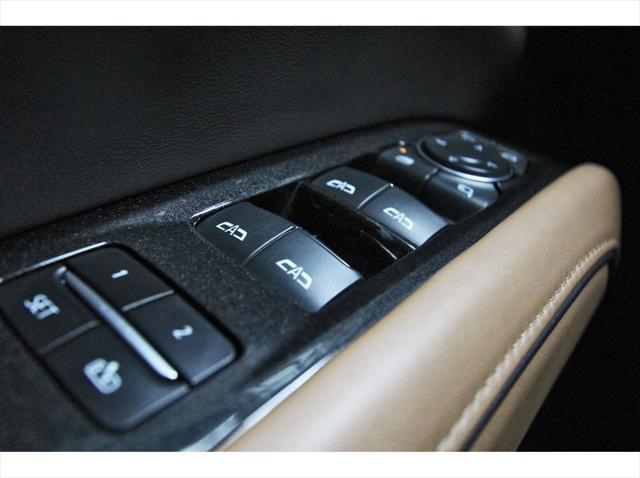 used 2022 Cadillac Escalade ESV car, priced at $56,991