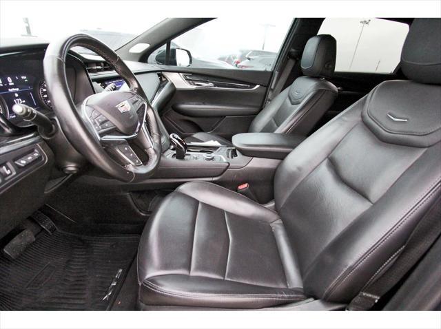 used 2023 Cadillac XT5 car, priced at $25,991