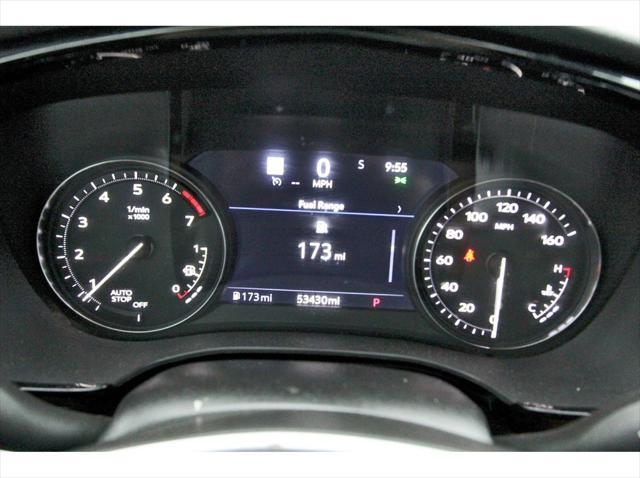 used 2023 Cadillac XT5 car, priced at $25,991