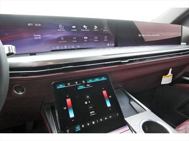 new 2025 Cadillac Escalade ESV car, priced at $115,039