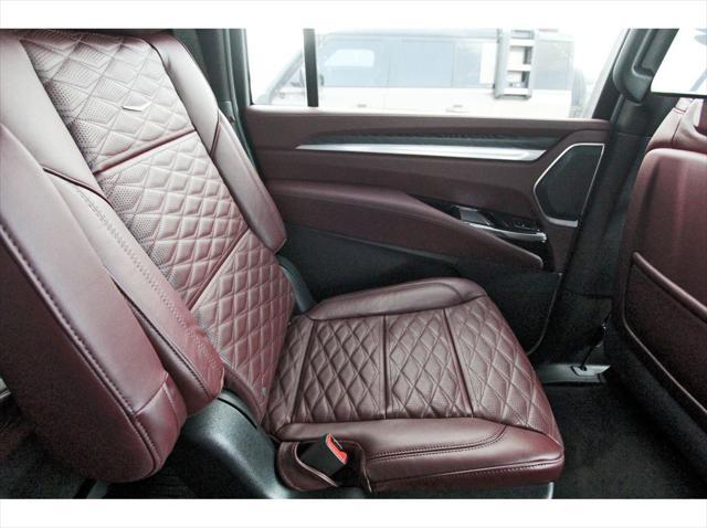 new 2025 Cadillac Escalade ESV car, priced at $115,039