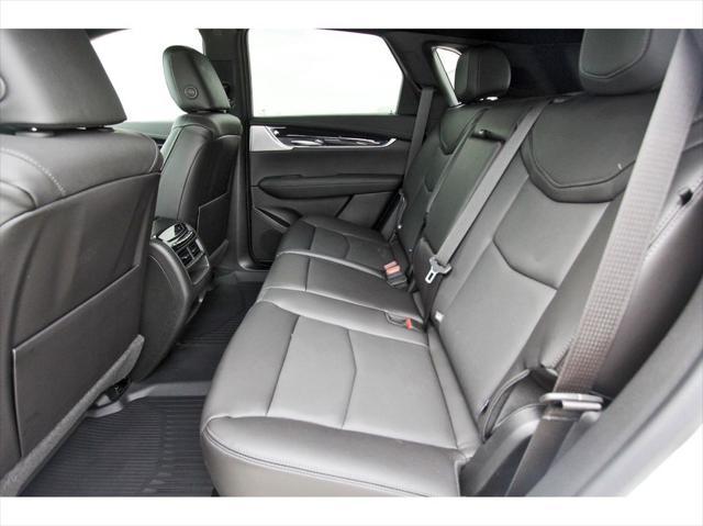 new 2025 Cadillac XT5 car, priced at $50,490