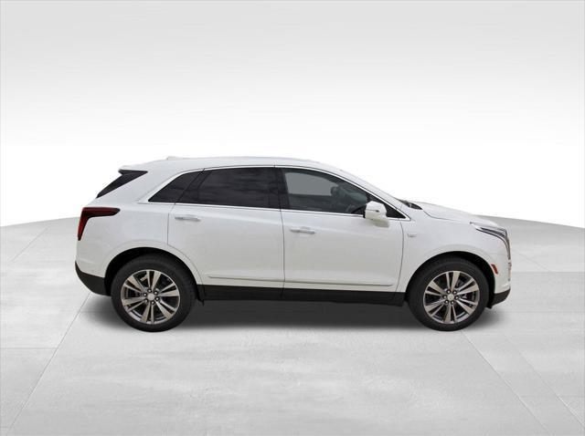 new 2025 Cadillac XT5 car, priced at $50,490