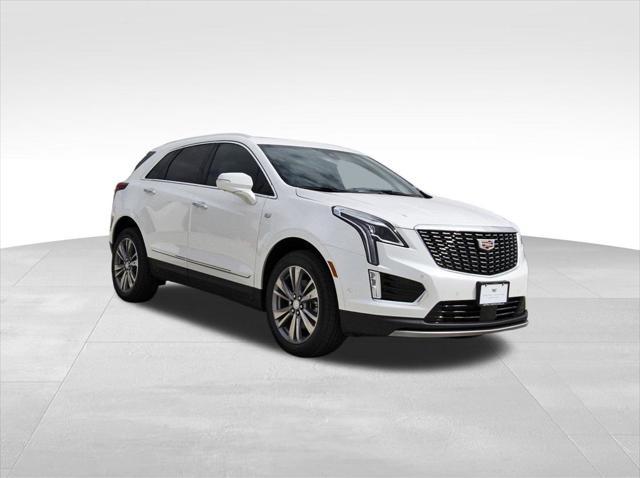 new 2025 Cadillac XT5 car, priced at $50,490