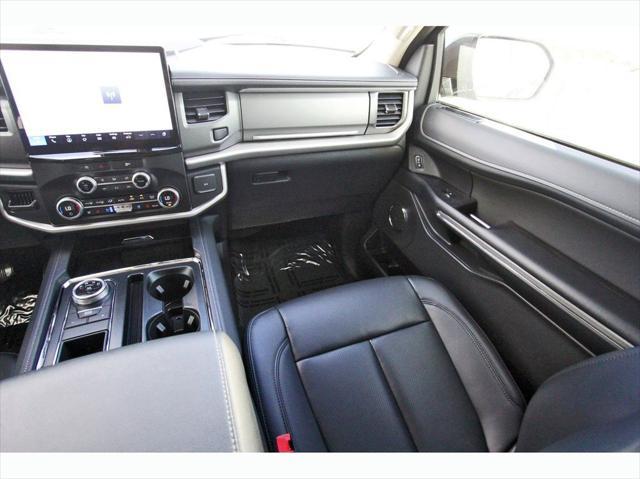 used 2024 Ford Expedition car, priced at $52,758