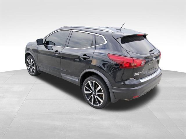 used 2018 Nissan Rogue Sport car, priced at $15,495