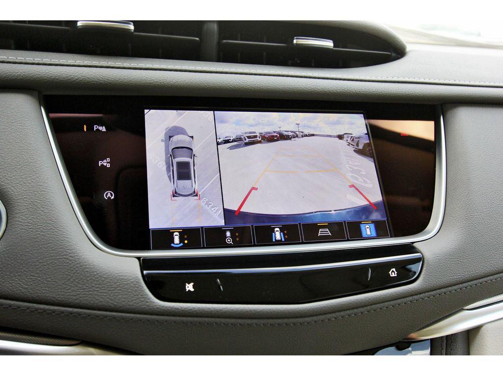new 2025 Cadillac XT5 car, priced at $56,284