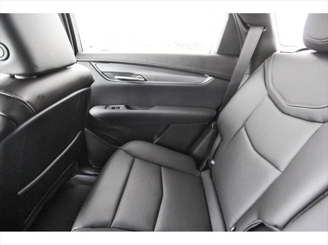 new 2025 Cadillac XT5 car, priced at $37,815