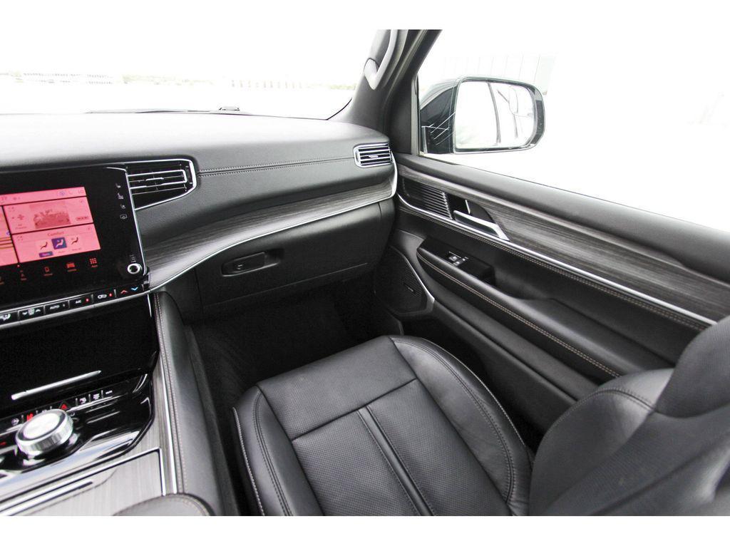 used 2023 Jeep Wagoneer L car, priced at $35,991