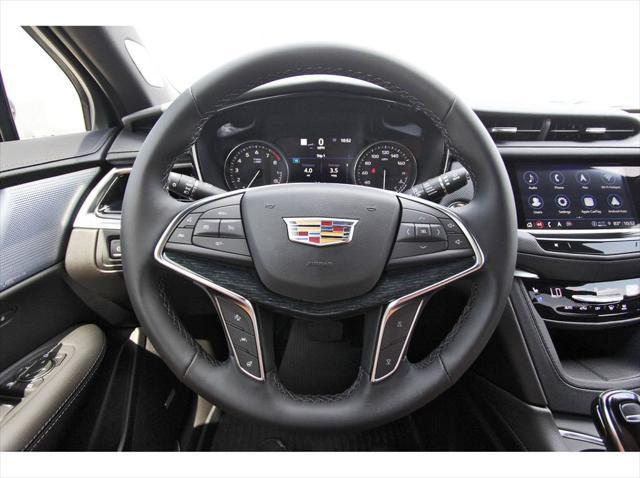 new 2025 Cadillac XT5 car, priced at $56,990