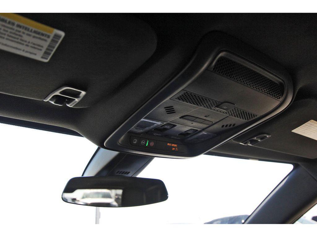 used 2023 Cadillac XT5 car, priced at $21,991