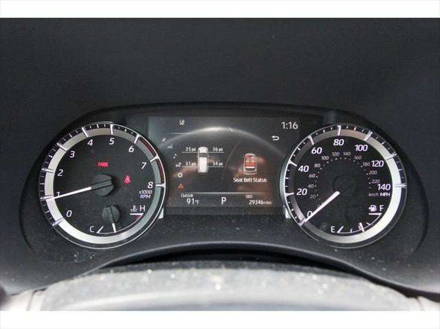 used 2023 Toyota Highlander car, priced at $37,022