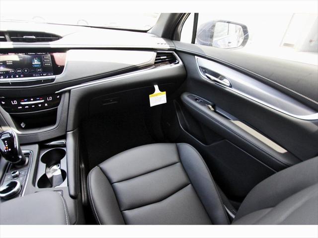 new 2025 Cadillac XT6 car, priced at $49,315