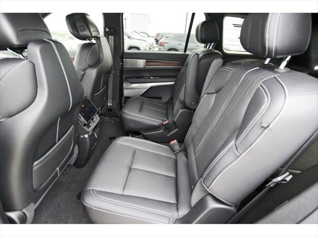 new 2026 Cadillac VISTIQ car, priced at $70,990
