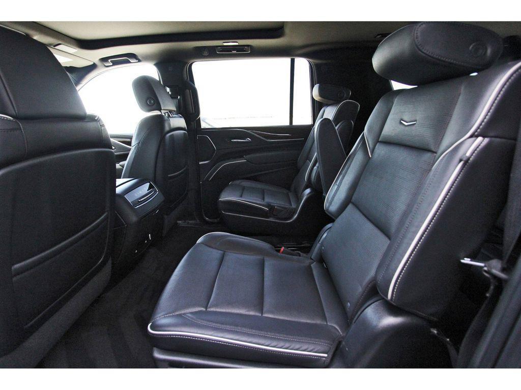 used 2023 Cadillac Escalade ESV car, priced at $67,991