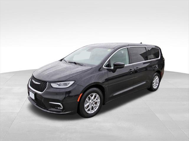 used 2023 Chrysler Pacifica car, priced at $22,991