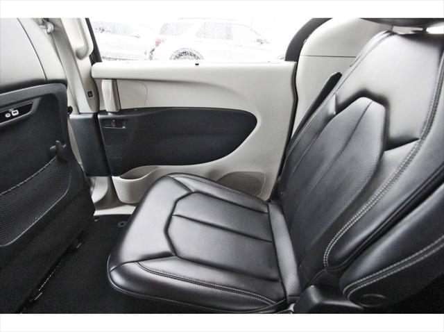 used 2023 Chrysler Pacifica car, priced at $22,991