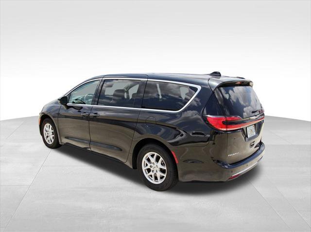 used 2023 Chrysler Pacifica car, priced at $22,991