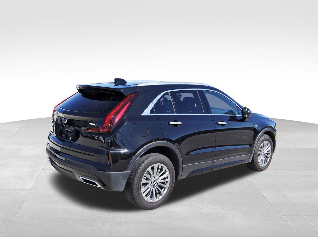 used 2025 Cadillac XT4 car, priced at $32,991