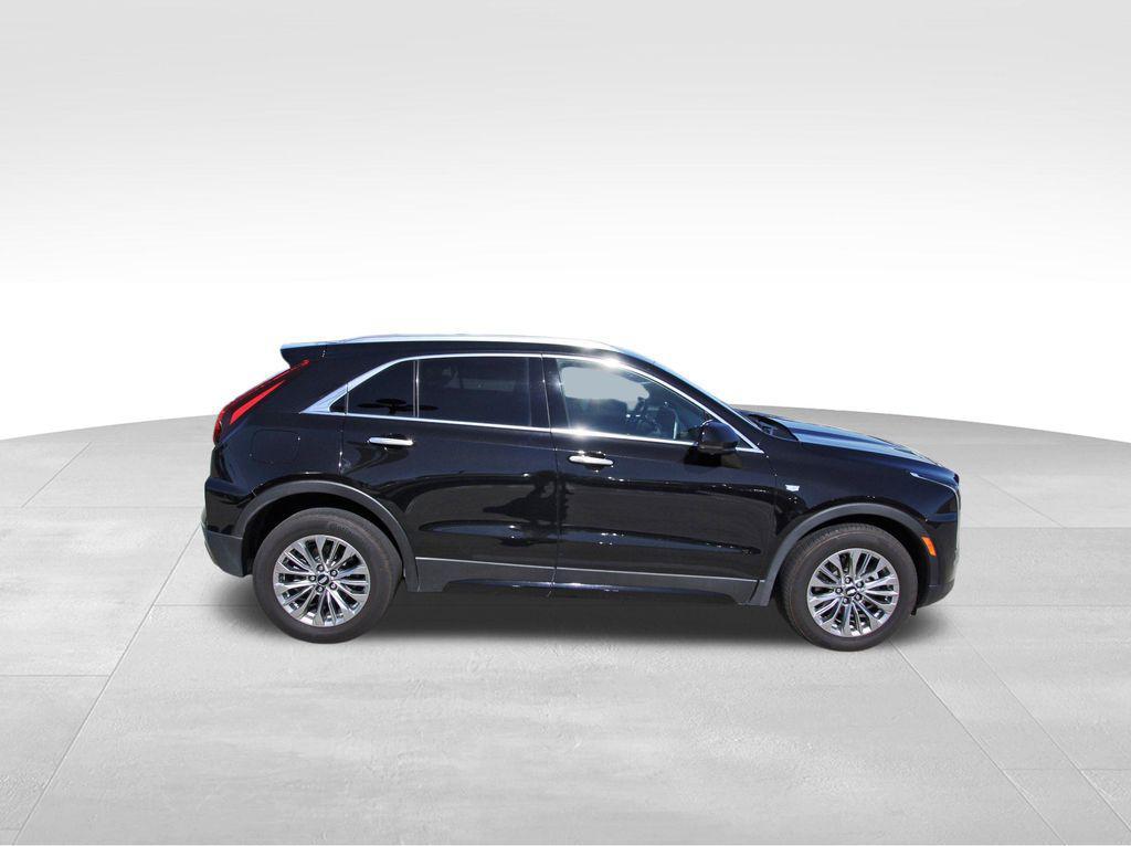 used 2025 Cadillac XT4 car, priced at $32,991
