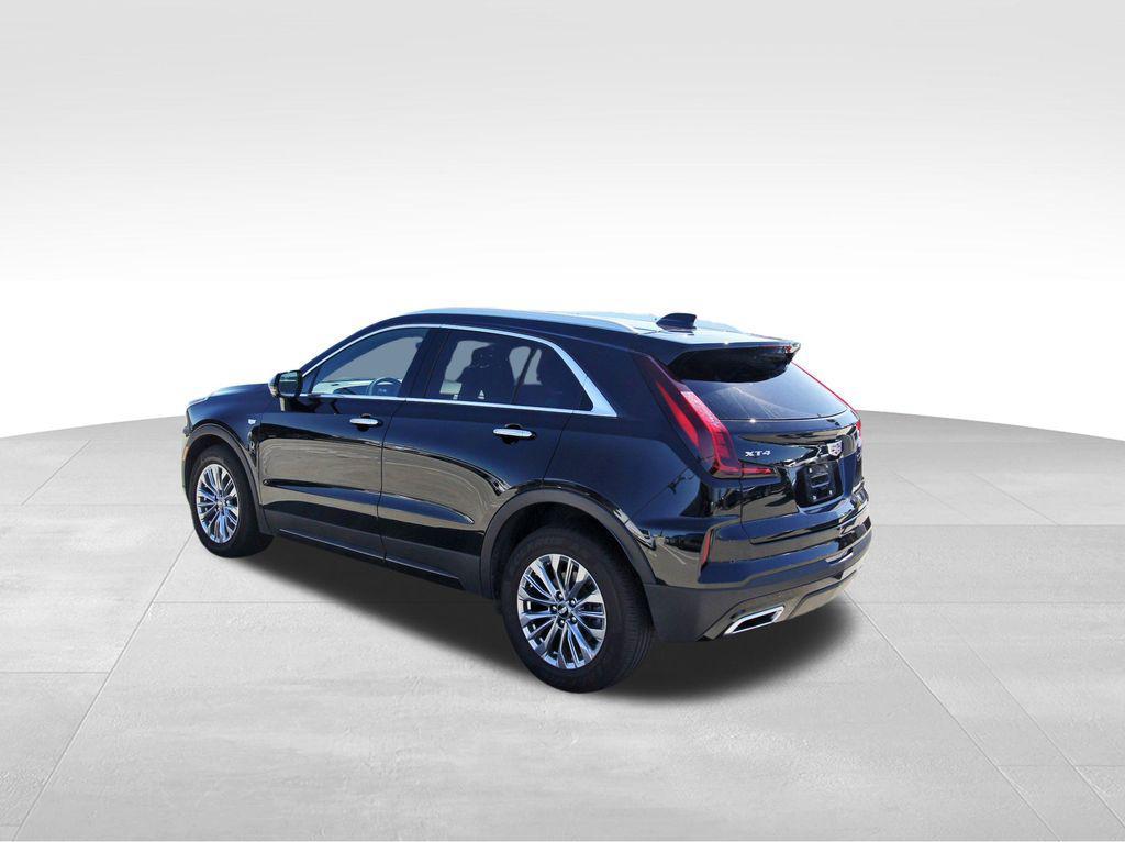 used 2025 Cadillac XT4 car, priced at $32,991