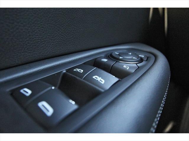 new 2025 Cadillac XT6 car, priced at $58,165