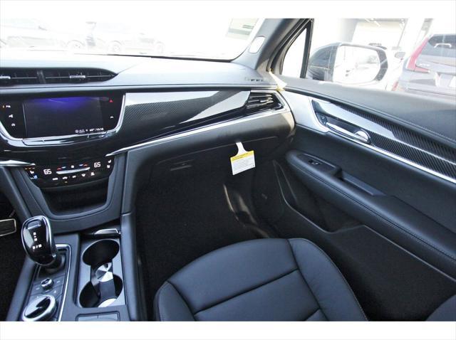 new 2025 Cadillac XT6 car, priced at $58,165