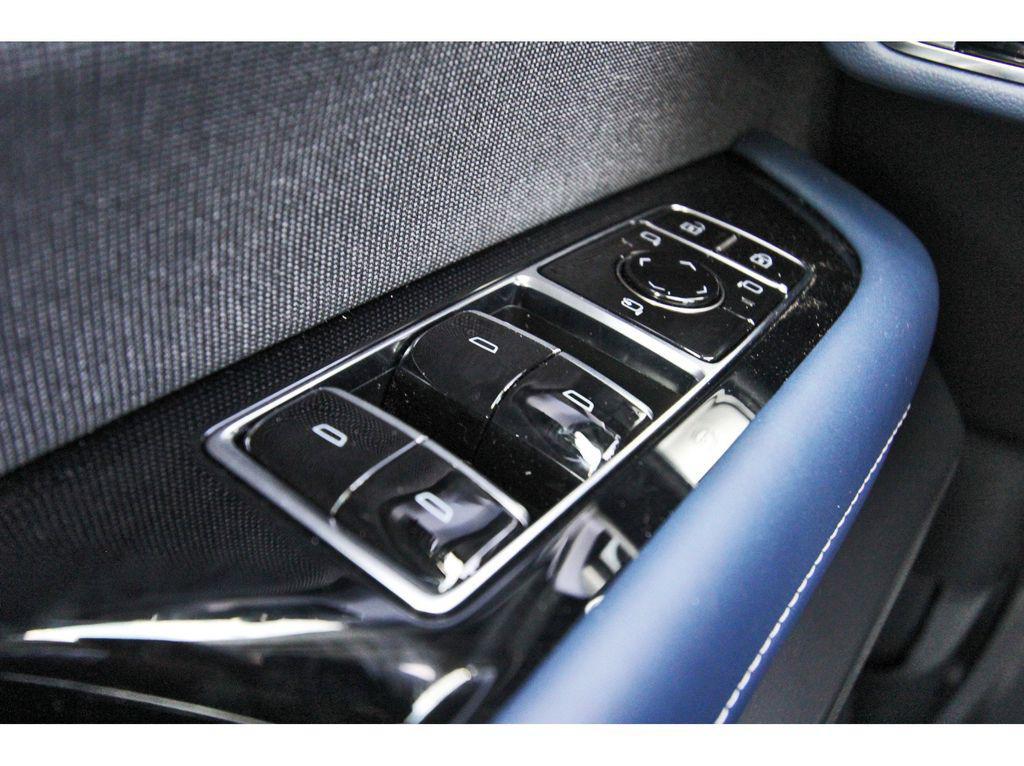 new 2026 Cadillac VISTIQ car, priced at $95,215