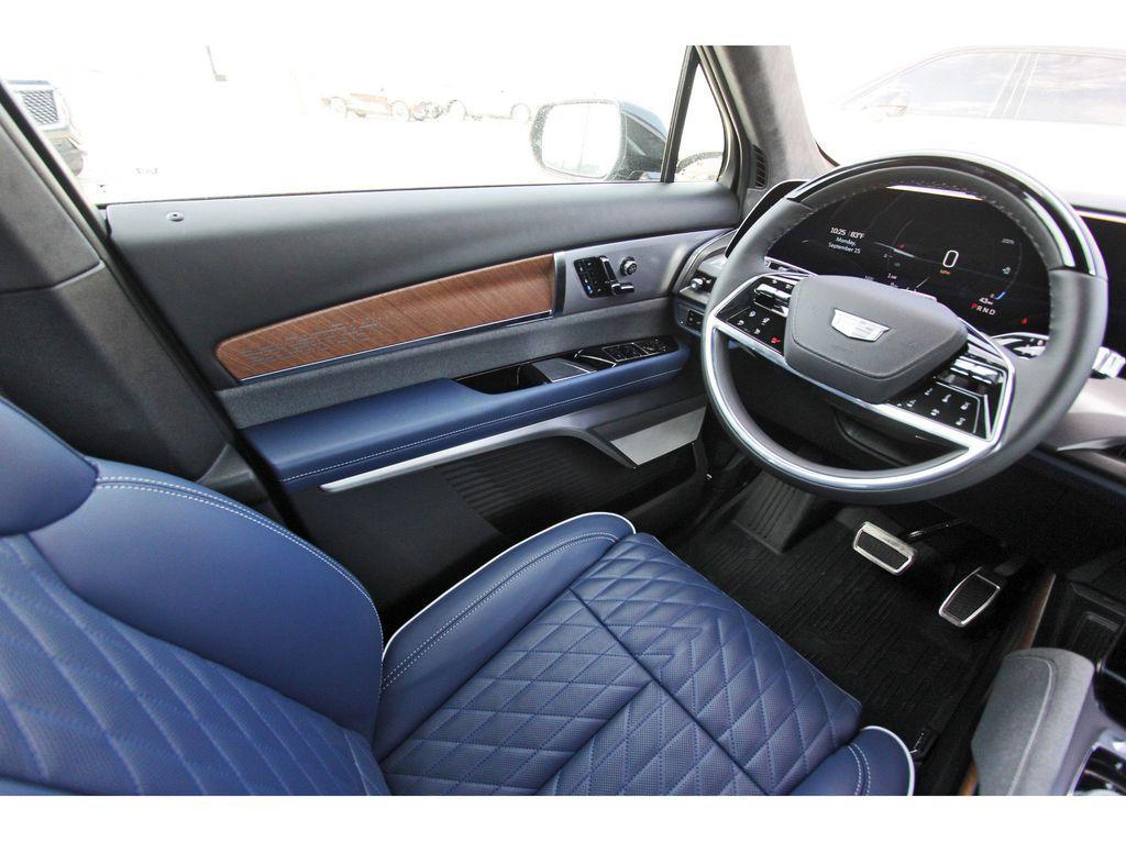 new 2026 Cadillac VISTIQ car, priced at $95,215