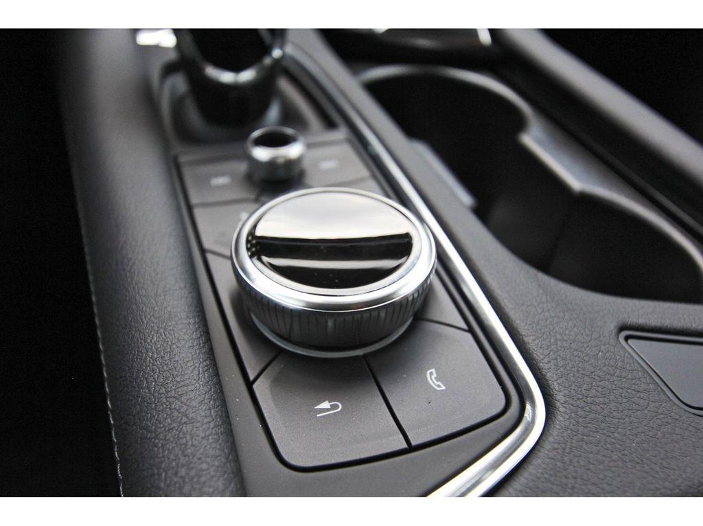 new 2025 Cadillac XT5 car, priced at $47,735