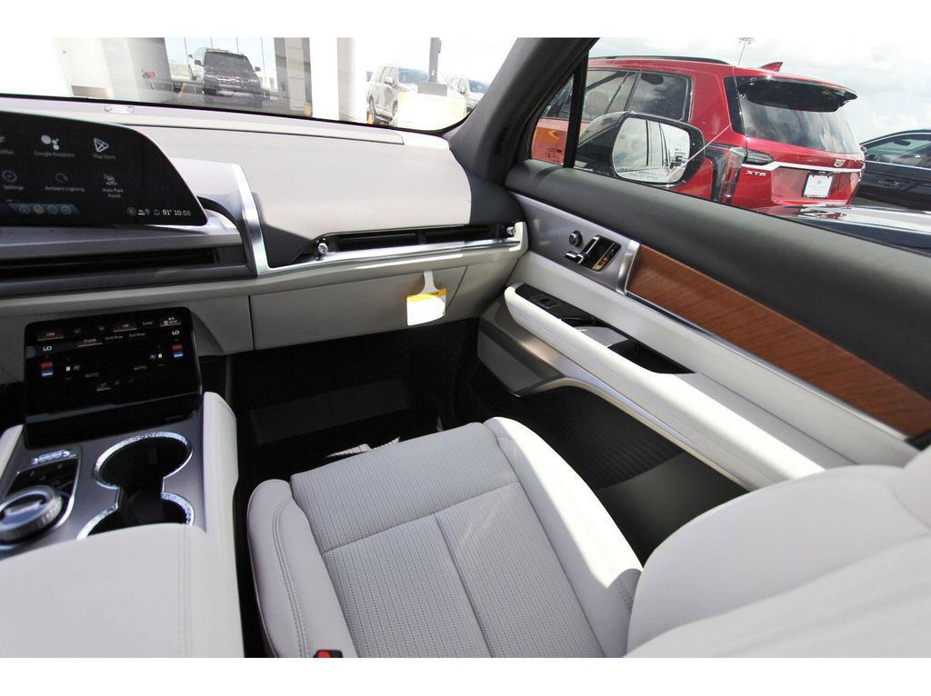 new 2026 Cadillac VISTIQ car, priced at $81,370