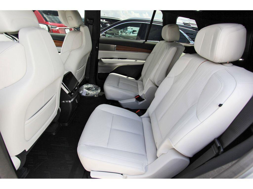 new 2026 Cadillac VISTIQ car, priced at $81,370