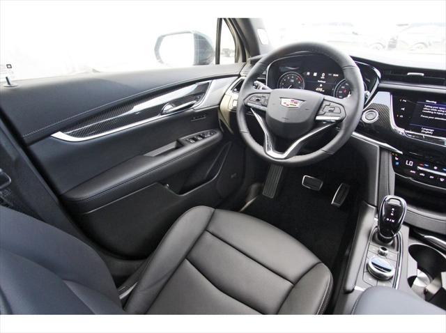 new 2025 Cadillac XT6 car, priced at $58,165