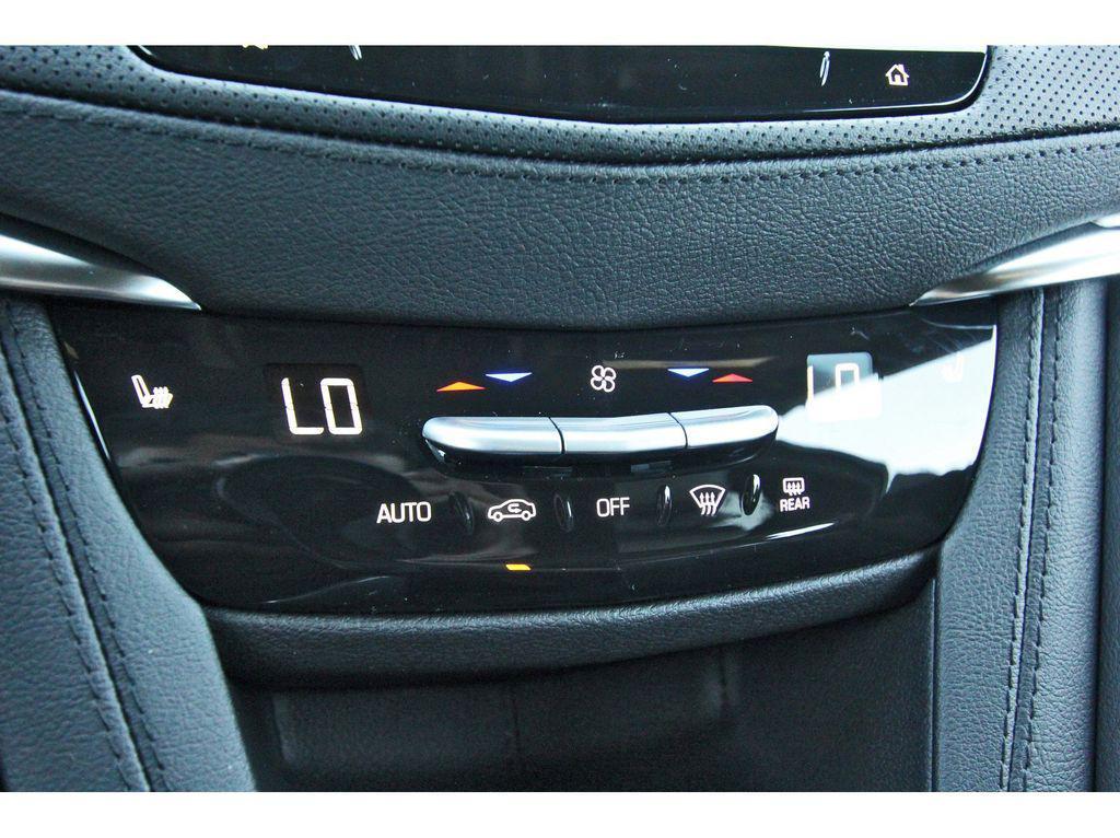 new 2025 Cadillac XT5 car, priced at $35,515