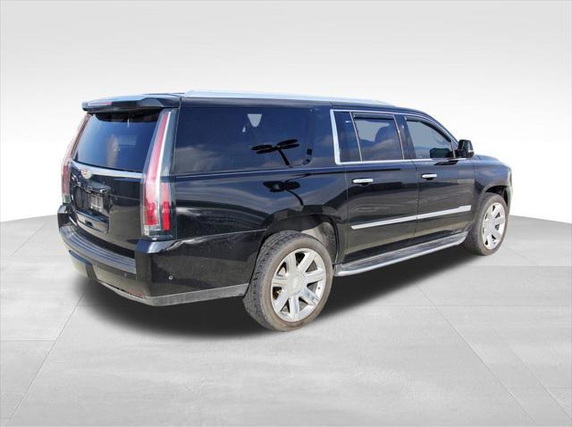 used 2020 Cadillac Escalade ESV car, priced at $42,975