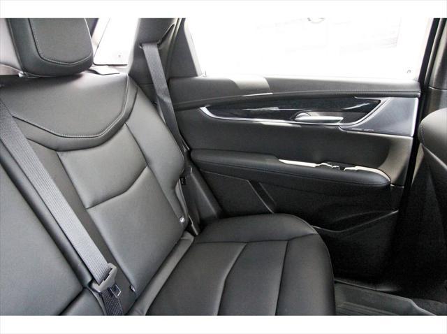 new 2025 Cadillac XT5 car, priced at $57,590