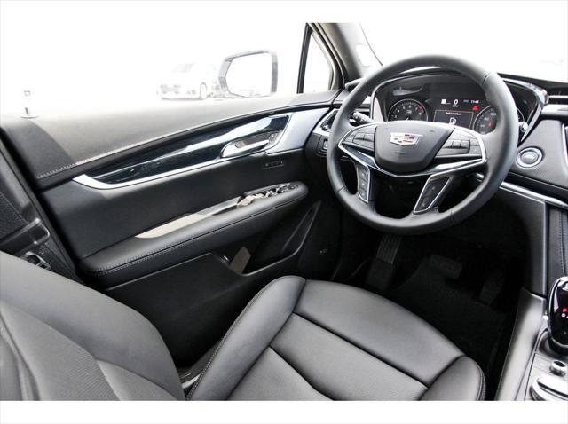 new 2025 Cadillac XT5 car, priced at $57,590