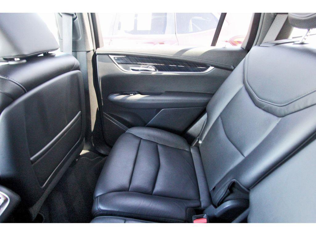 used 2020 Cadillac XT6 car, priced at $27,991