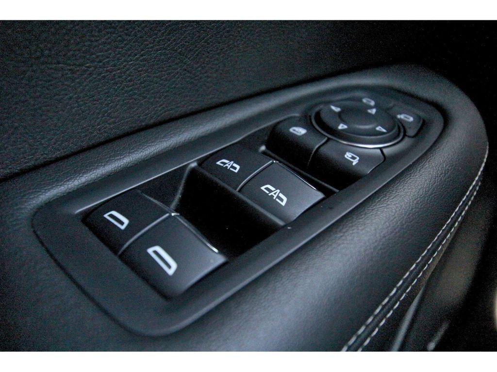 used 2020 Cadillac XT6 car, priced at $27,991