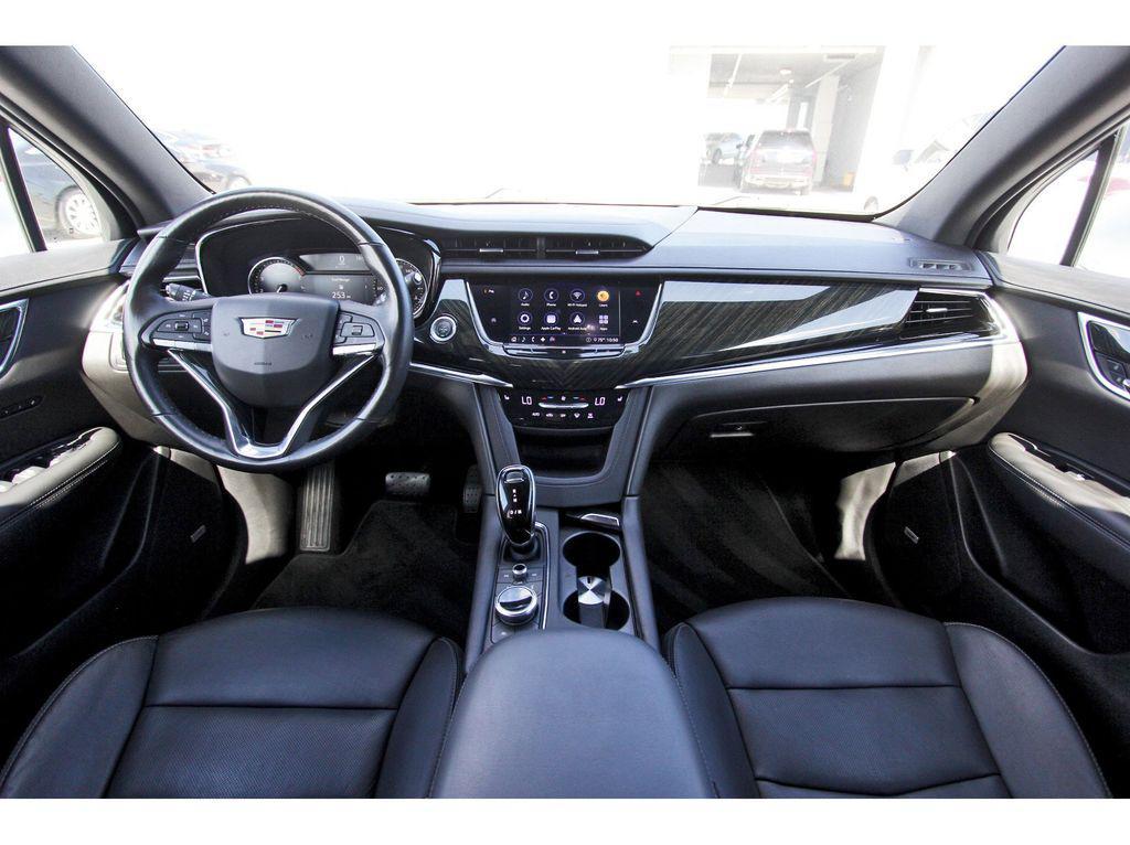 used 2020 Cadillac XT6 car, priced at $27,991