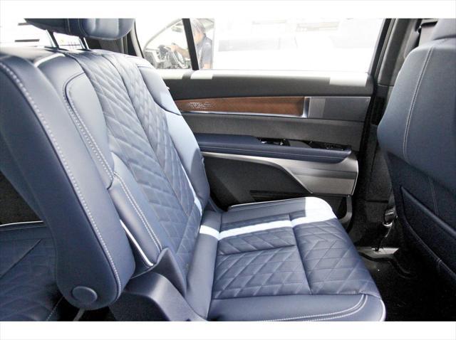 new 2026 Cadillac VISTIQ car, priced at $93,590