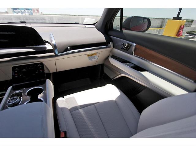 new 2026 Cadillac VISTIQ car, priced at $81,115