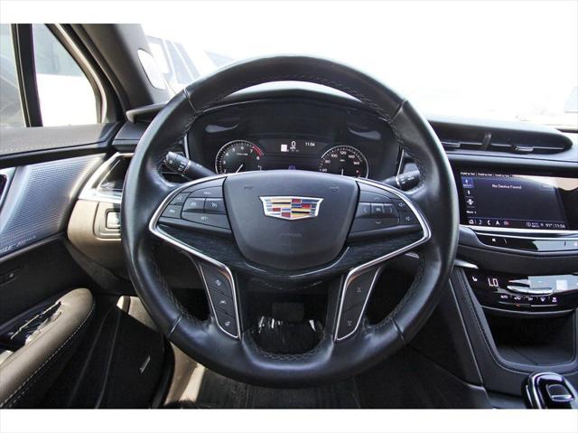 used 2023 Cadillac XT5 car, priced at $30,131