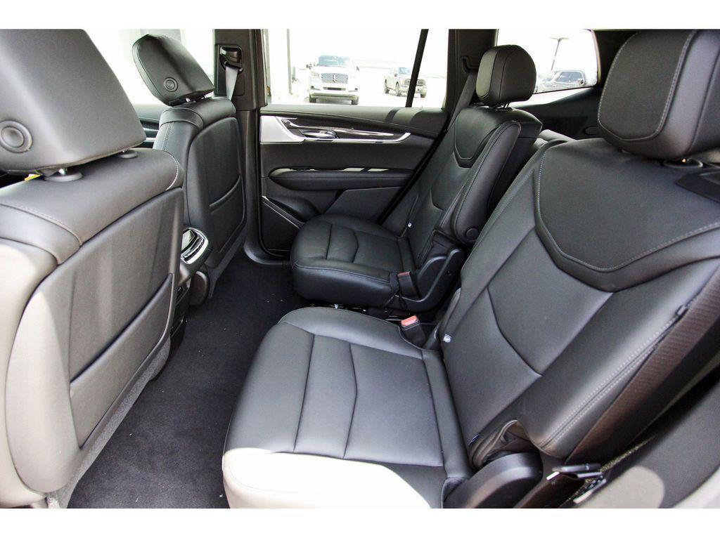new 2025 Cadillac XT6 car, priced at $57,065