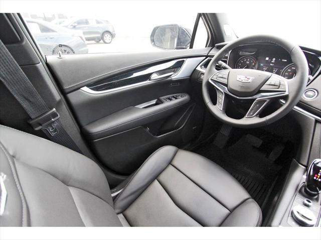 new 2025 Cadillac XT5 car, priced at $56,990