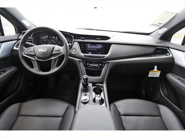 new 2025 Cadillac XT5 car, priced at $56,990