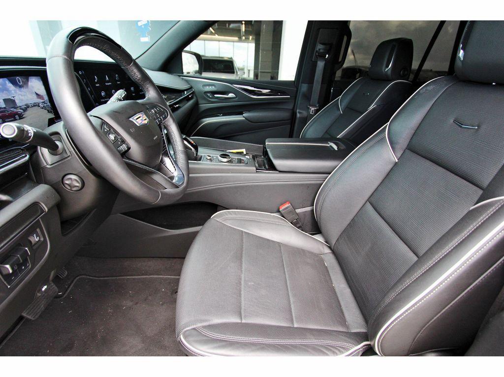 used 2023 Cadillac Escalade car, priced at $75,991